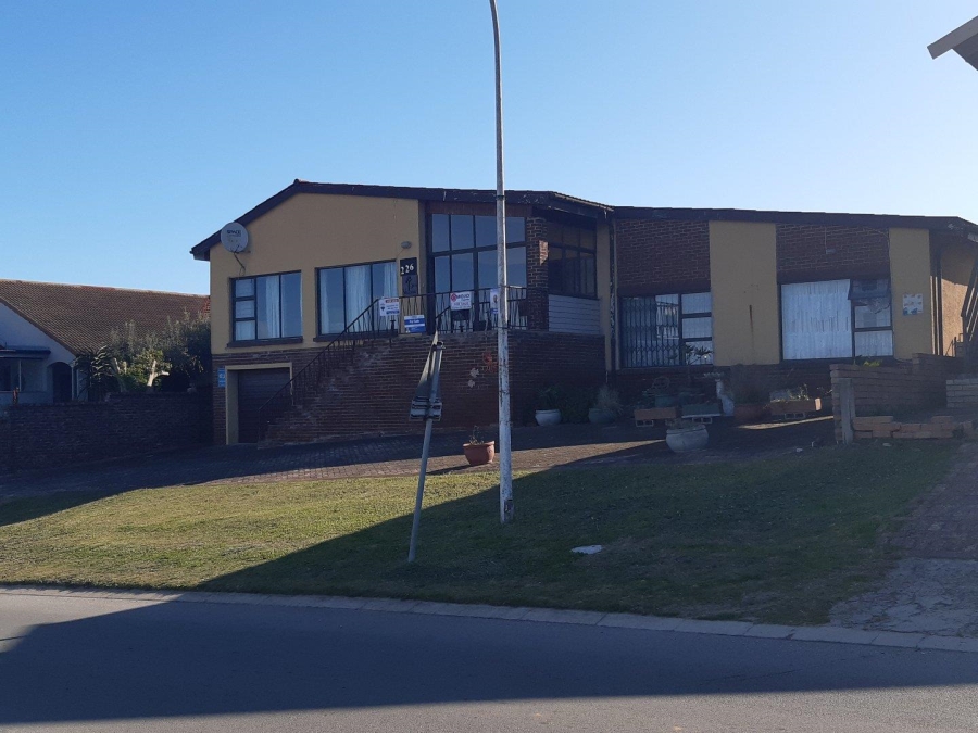 3 Bedroom Property for Sale in Aston Bay Eastern Cape